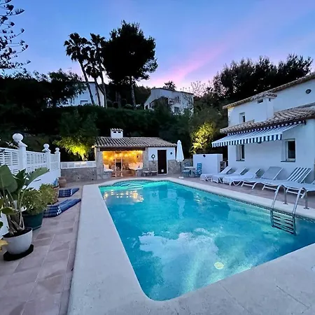 Viola Sea View Pool Villa