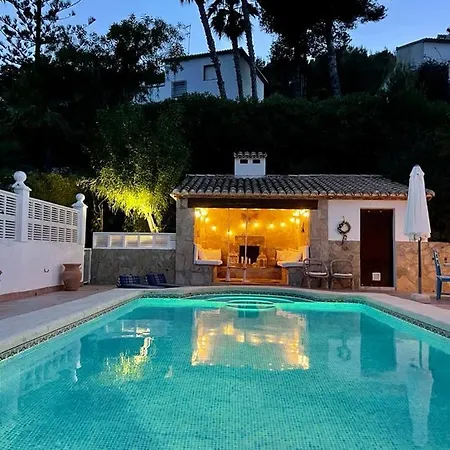 Viola Sea View Pool Villa *