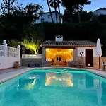 Viola Sea View Pool Villa *