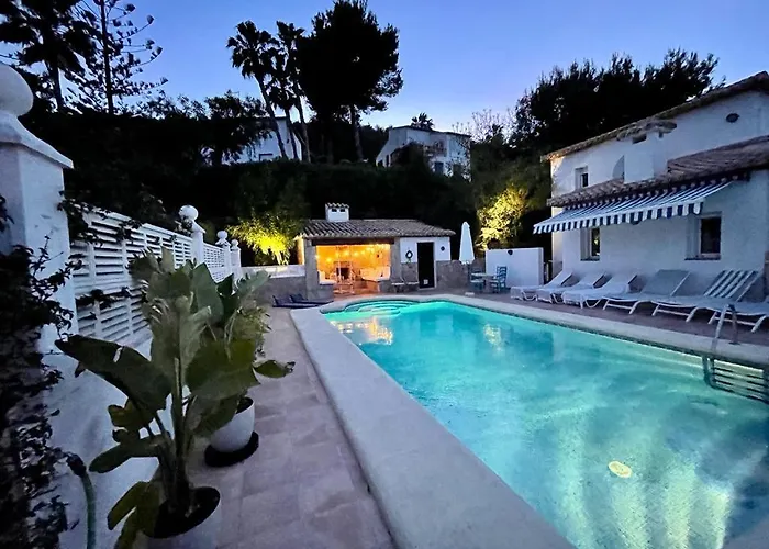 Viola Sea View Pool Villa