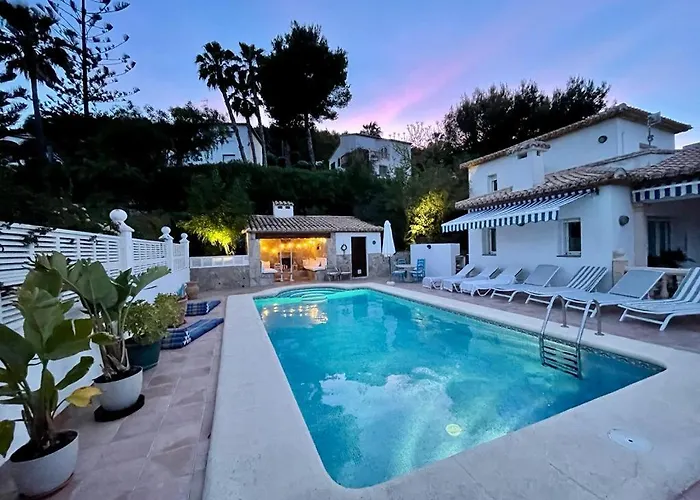 Viola Sea View Pool Villa