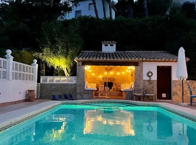 Viola Sea View Pool Villa *